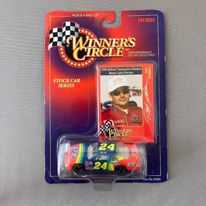 Winner's Circle Jeff Gordon Rainbow #24 1:64 scale Stock Car with card, NWOT